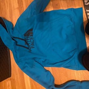 Men’s north face sweatshirt